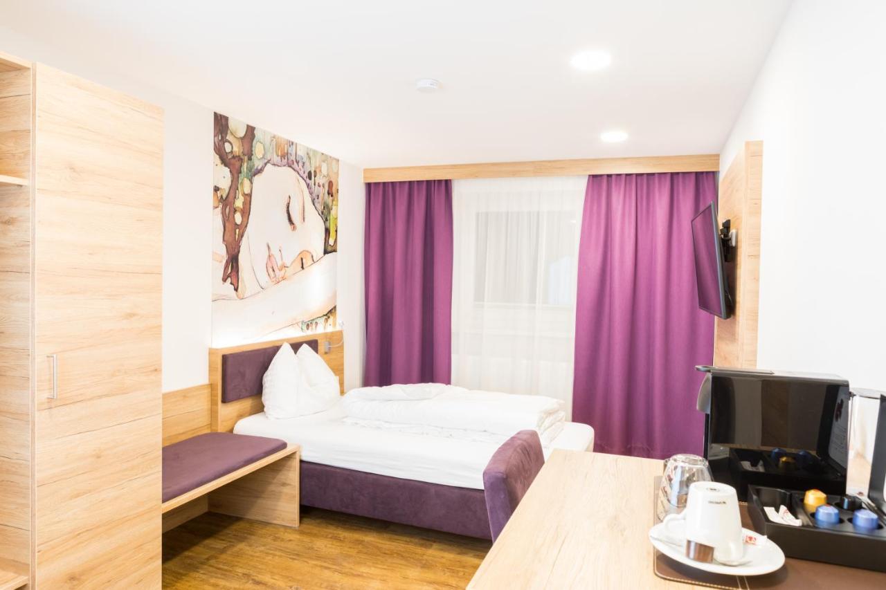Hotel Stiegler Bed & Breakfast Timelkam 외부 사진